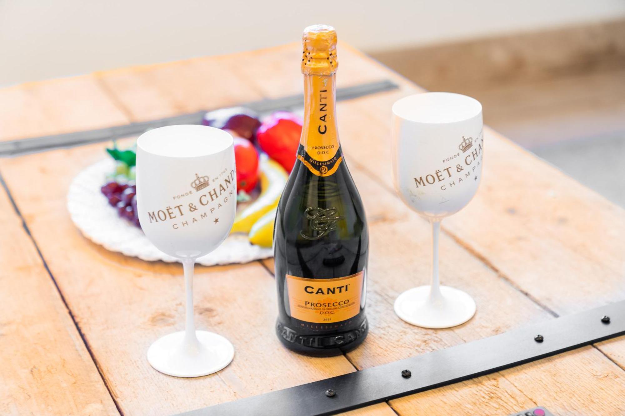 Centre - Loft Style - Free Wifi & Netflix - On Street Parking - 1nt Appartamento Birmingham