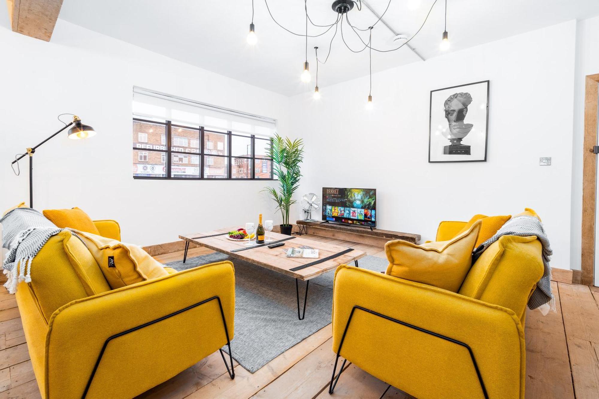 Centre - Loft Style - Free Wifi & Netflix - On Street Parking - 1nt Appartamento